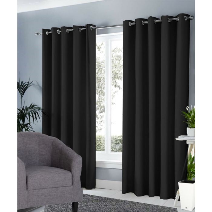 Room cooling blackout curtains