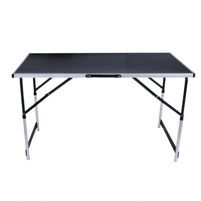 Folding table