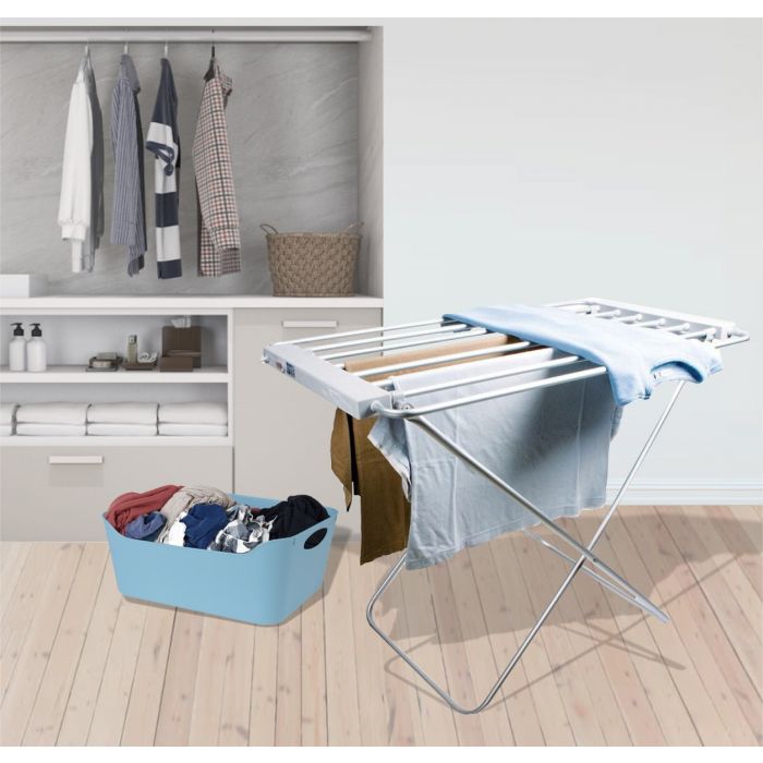 Freestanding heated clothes airer
