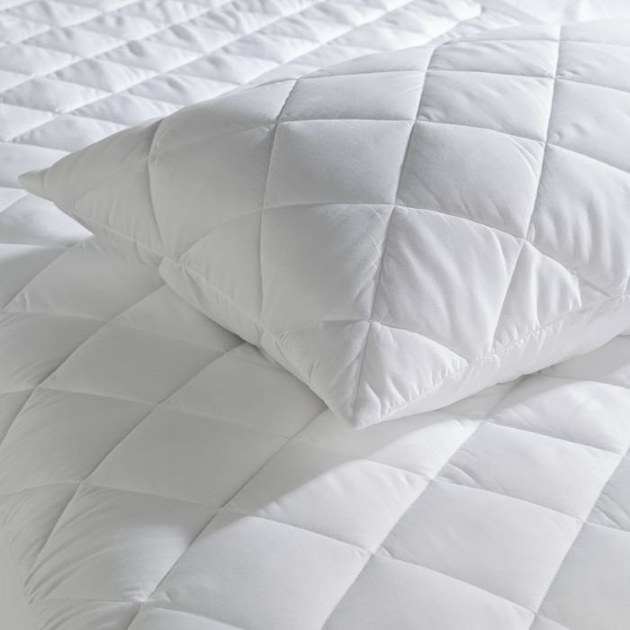 Soft quilted pillow protector set