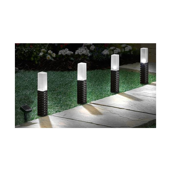 XL DESIGNER  rattan EFFECT solar post lights 